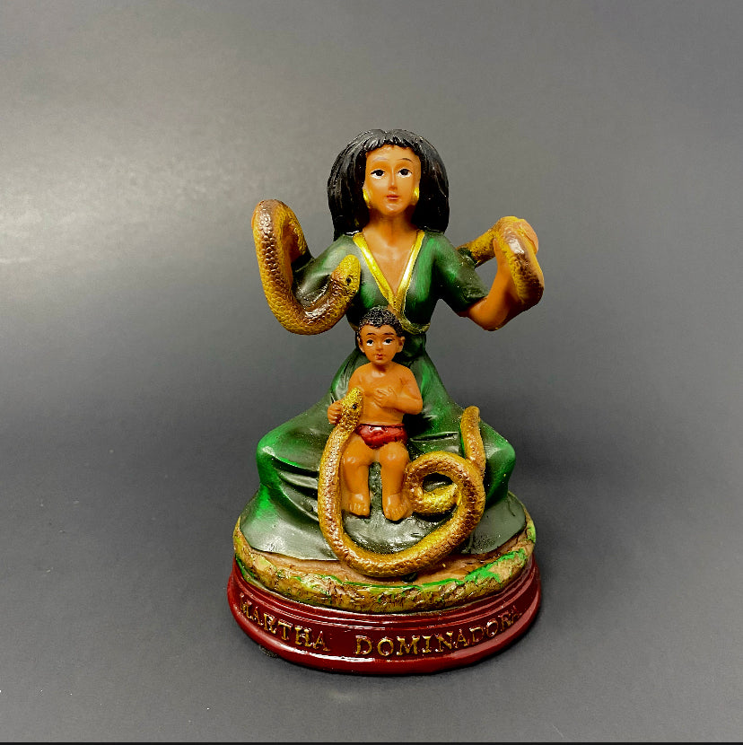 Martha La Dominadora Statue (4 Inches)